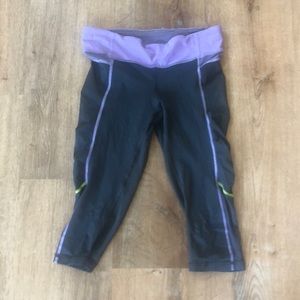 Lululemon running crops